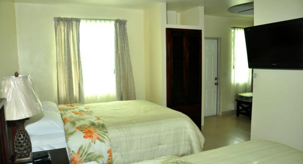 Rainbow Hotel Cayo Caulker Exterior foto